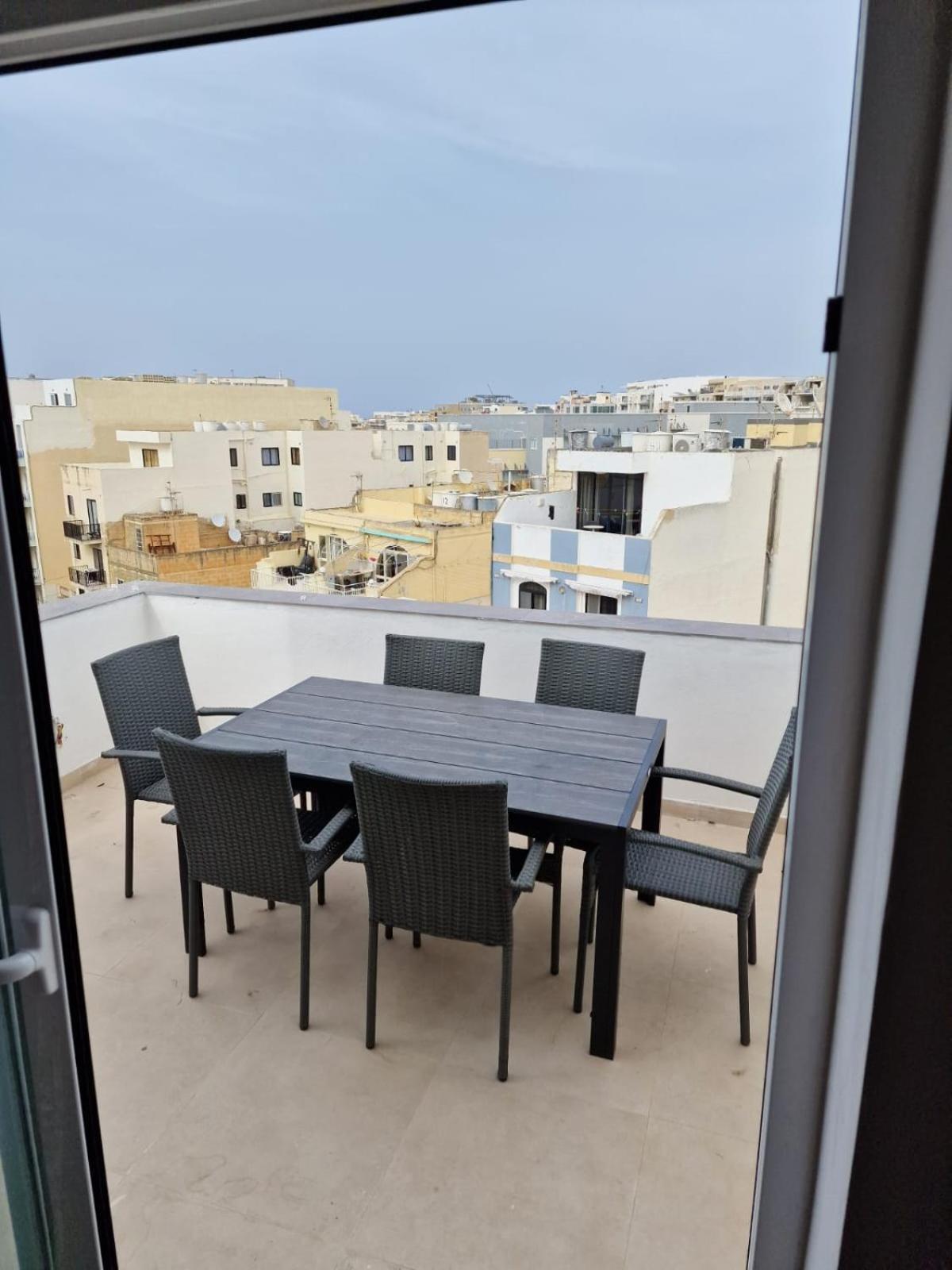 Sky Apartment 3 St. Paul's Bay Exterior photo